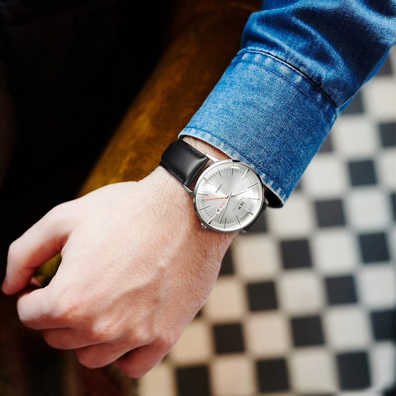 Montre automatique ultra-fine  - Men'S Fashion Week 2026 avis et prix