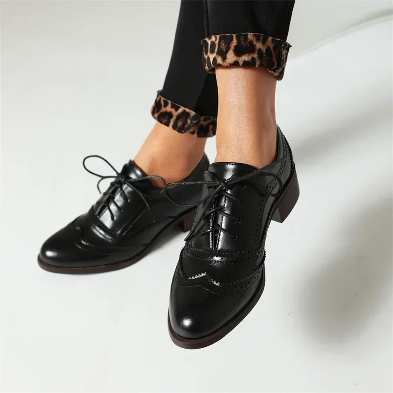 Chaussures plates britanniques - Oxford Shoes Brogue avis et prix